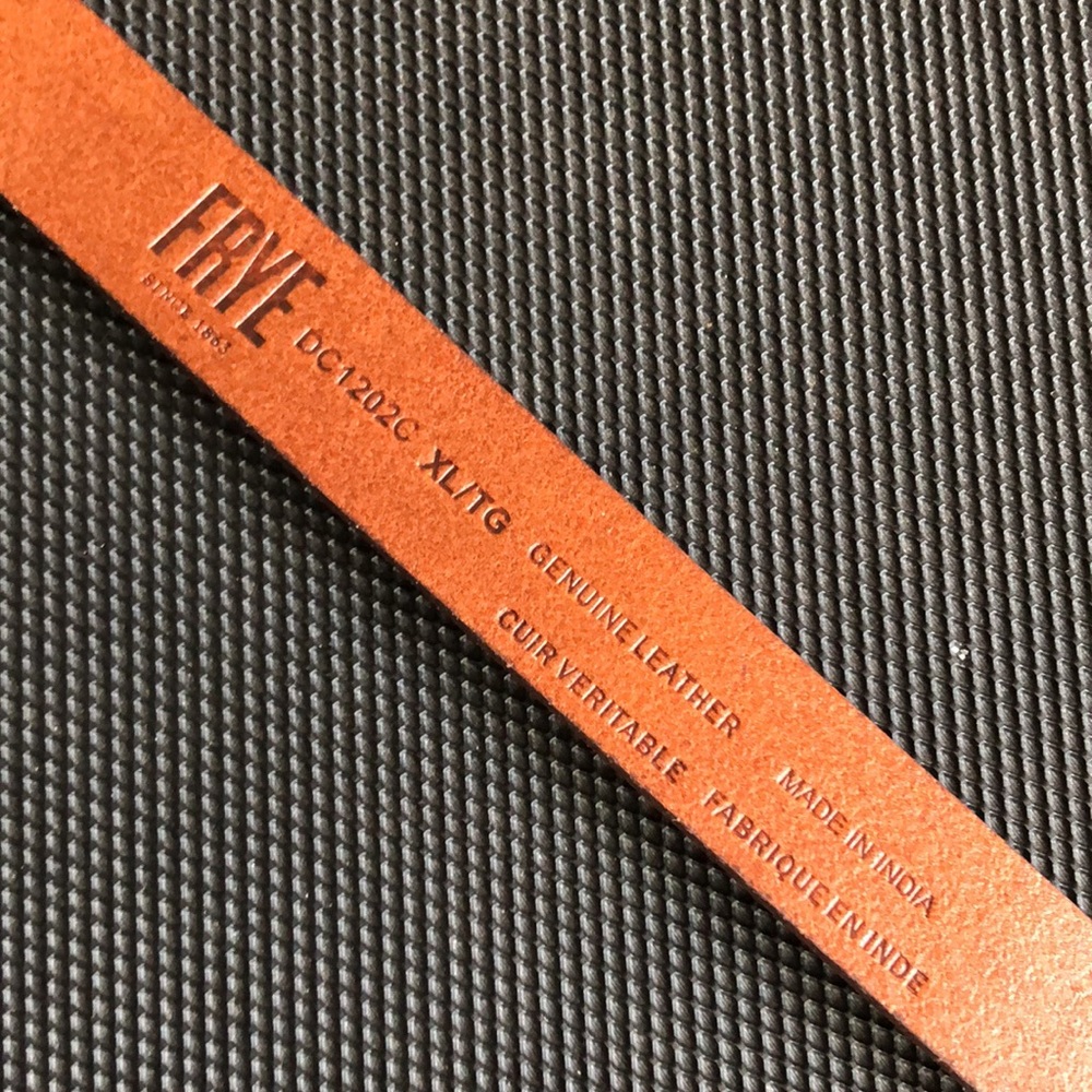 FRYE (XL) leather belt studded - Picture 9 of 11